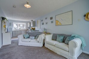 Smart TV, DVD player