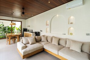 Villa, 2 Bedrooms, Private Pool | Private kitchen | Fridge, microwave, cookware/dishes/utensils - J4 Villas Sanur (Denpasar)