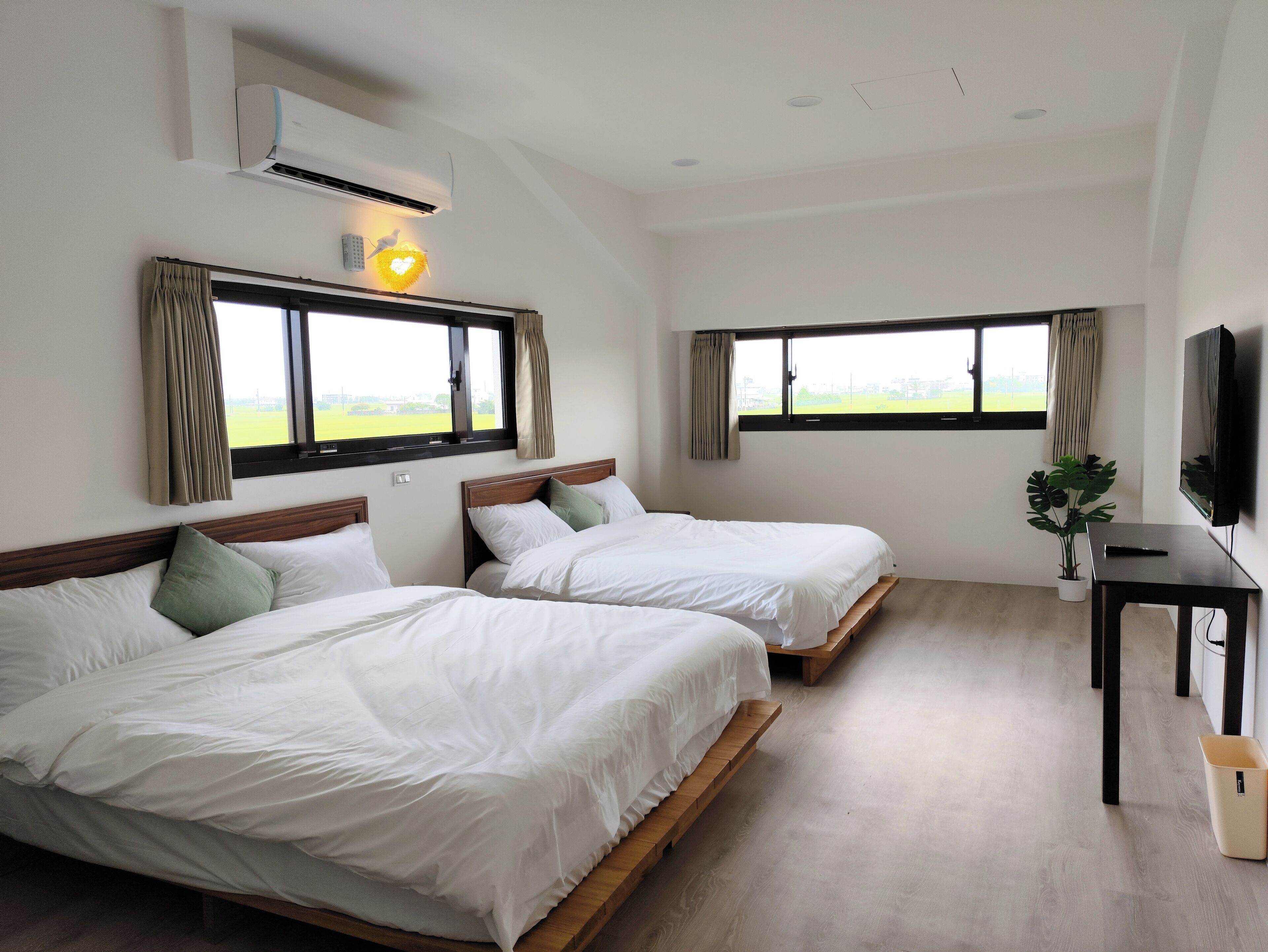 Casa conforto, vista para o pátio, de frente para o oceano | 5 quartos, frigobar (abastecido com itens grátis), Wi-Fi de cortesia