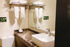 Bathroom - Jixiang Business Hotel (Urumqi)
