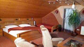 1 chambre, fer et planche Ă repasser, Wi-Fi gratuit, draps fournis