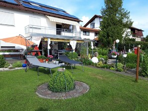 Property grounds - Apartment 'Schwäbische Alb' with Shared Terrace, Wi-Fi and Air Conditioning (Gomadingen)