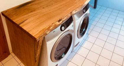 Holiday Apartment 'Kamineiche' with Private Garden and Wi-Fi