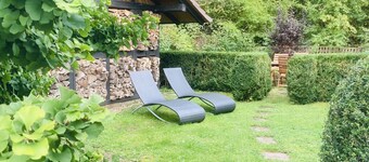 Holiday Apartment 'Kamineiche' with Private Garden and Wi-Fi