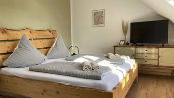 4 Schlafzimmer, Bügeleisen/Bügelbrett, kostenloses WLAN, Bettwäsche