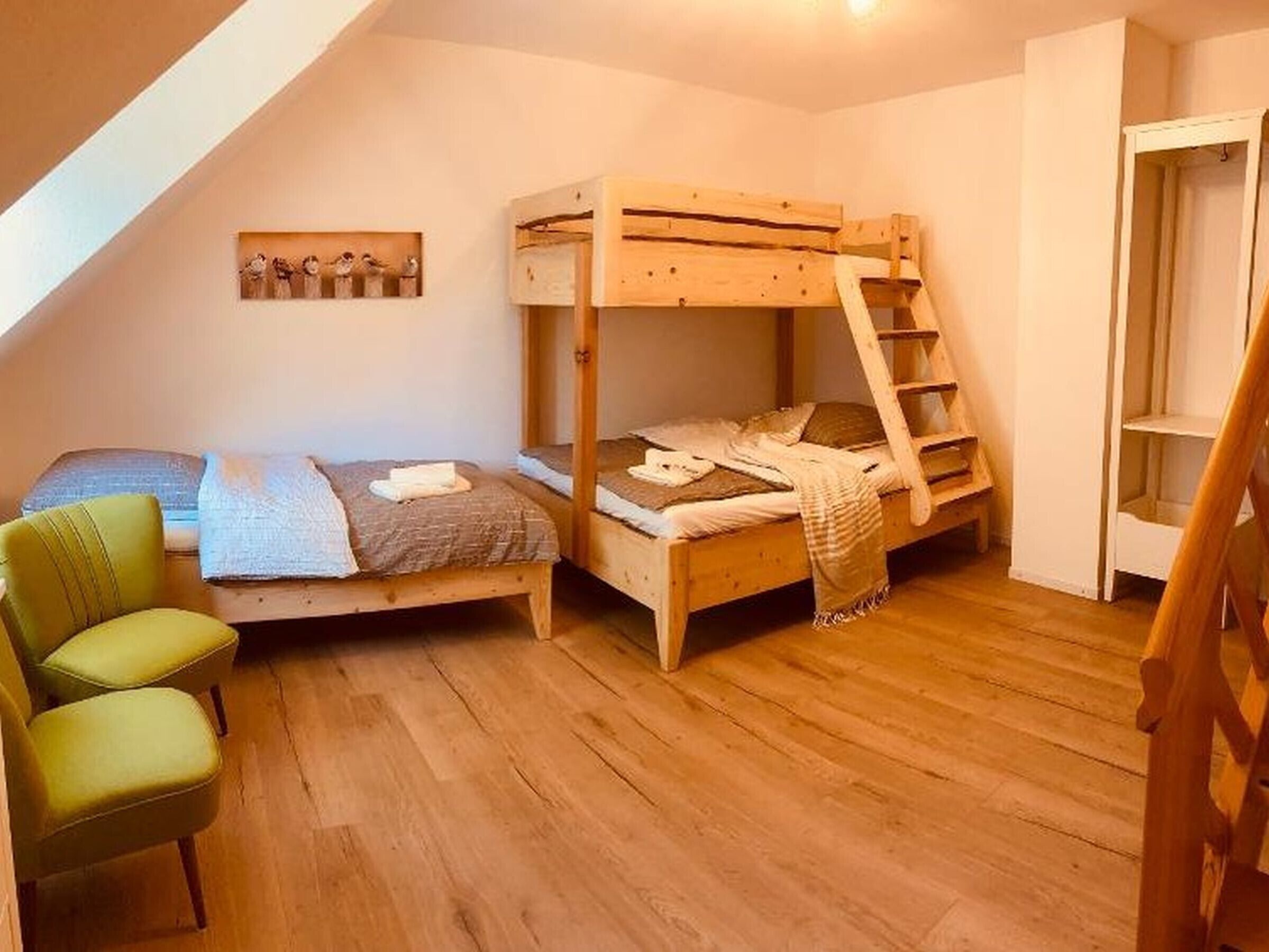 4 Schlafzimmer, Bügeleisen/Bügelbrett, kostenloses WLAN, Bettwäsche