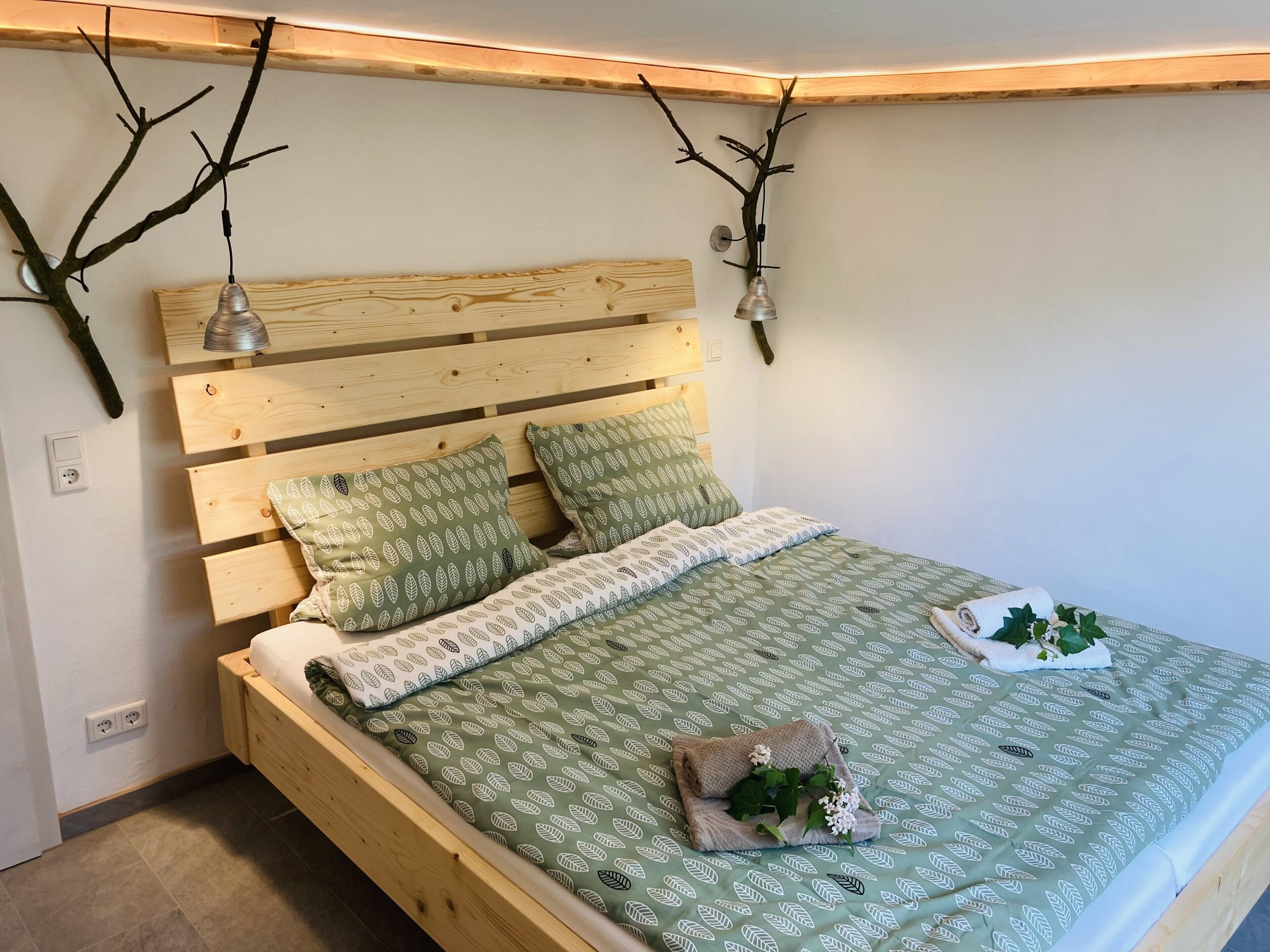 3 Schlafzimmer, Schreibtisch, Bügeleisen/Bügelbrett, kostenloses WLAN