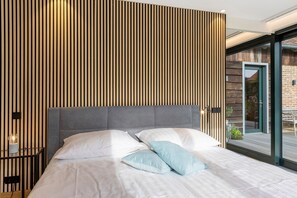 3 bedrooms, free WiFi, bed sheets