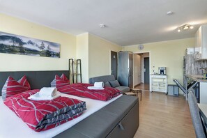 2 多间卧室、免费 WiFi、床单