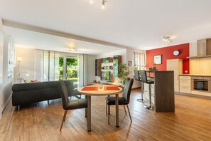 Interior - Apartment Gretel with Private Garden and Wi-Fi (Bremm)