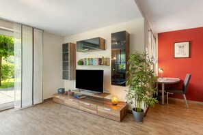 Interior - Apartment Gretel with Private Garden and Wi-Fi (Bremm)