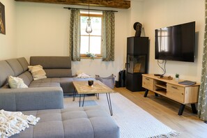Televisie en een open haard