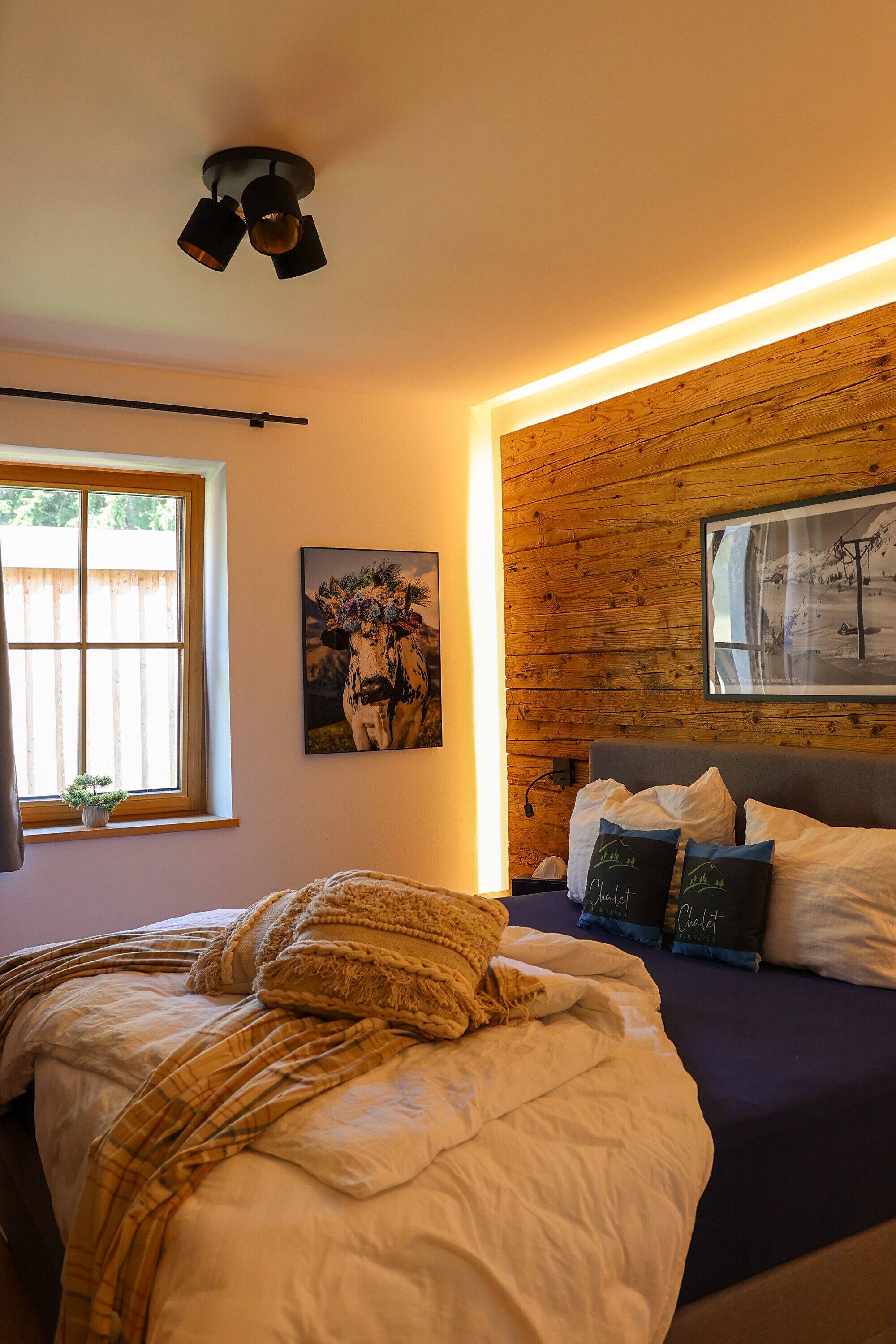 3 bedrooms, free WiFi, bed sheets