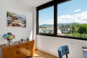 Interior - Modern Furnished Apartment with Wi-Fi (Achern)
