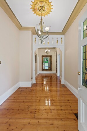 Interior - Beautiful Federation Residence for 16 Guests (A perfect venue for weddings) (Bunyip)