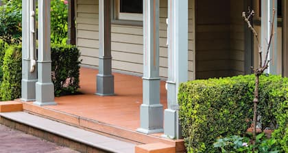 Beautiful Federation Residence for 16 Guests (A perfect venue for weddings)