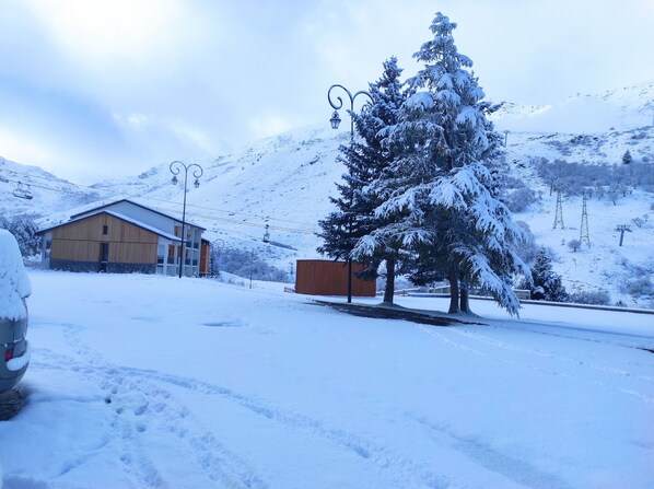 Property grounds - Appartement Les Asters 40m2 Pied DES Pistes sud Ouest 4 Personnes (les Menuires)