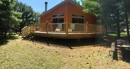3BD vacation paradise on serene 55 acre lake