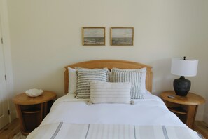 3 bedrooms, free WiFi, bed sheets, wheelchair access