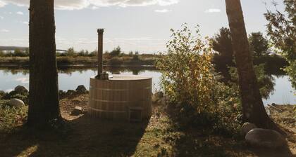 Modern Nordic Retreat w. Stunning Lake Views