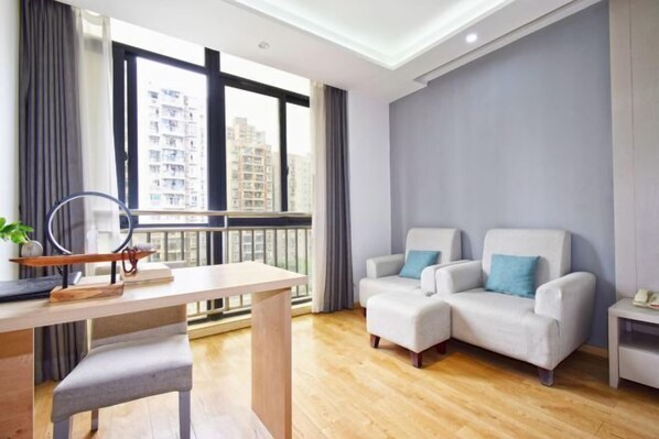 Living area - Hotel & Davos (Chongqing Ranjiaba Light Rail Station) (Chongqing)