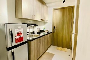 Private kitchen - Gavin's Place @ FAME Residences (Mandaluyong)