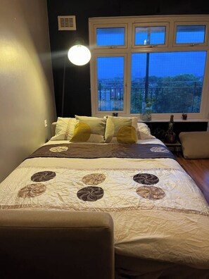 1 bedroom, iron/ironing board, free WiFi, bed sheets - Views from the 8th (London)