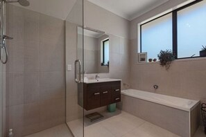 Shower, towels