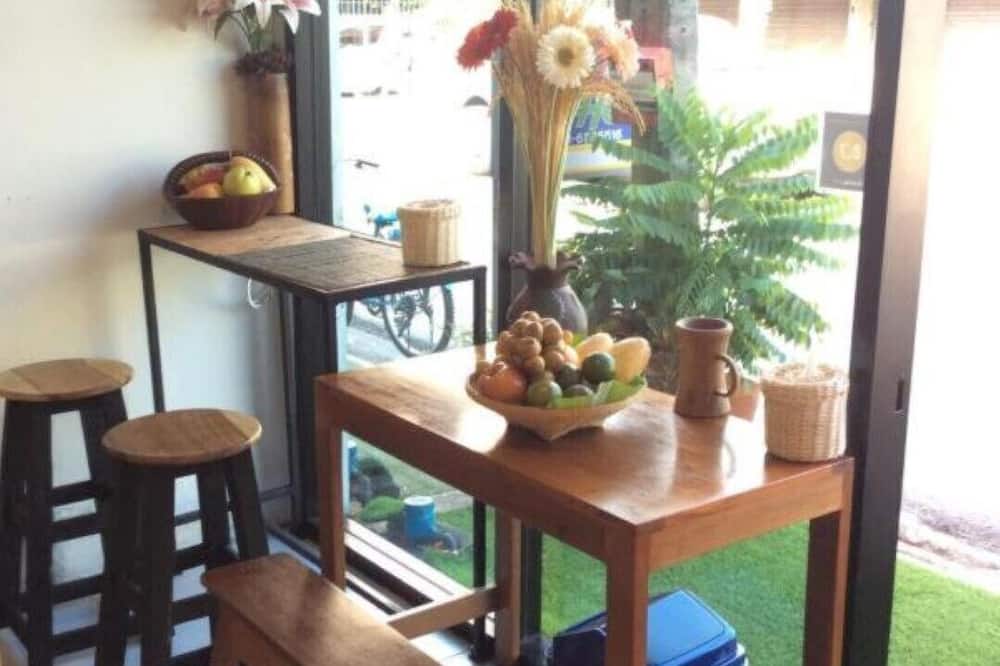 Banana Hostel Donmuang