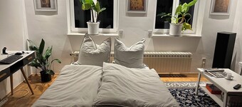 Bright 87 sqm with Rhön view & sun terrace, city bus & A7 connection