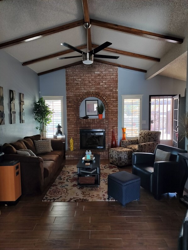 Älytelevisio, takka