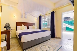 Deluxe Double Room | Desk, laptop workspace, free WiFi - Markson Hotel Kilimani (Nairobi)