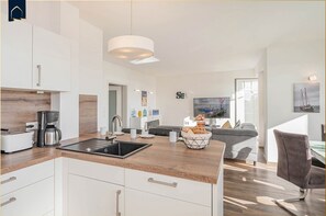 Interior - Modern vacation apartment with terrace & lake view - only 350 m to the lagoon (Kamminke)