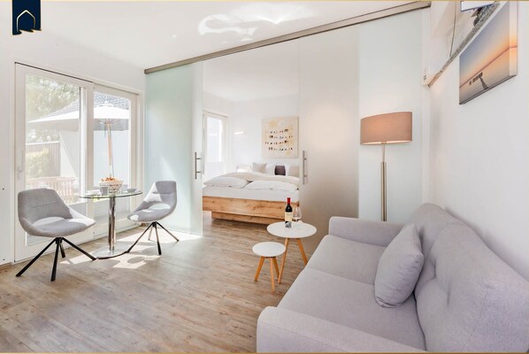 电视、乒乓球、立体声音响