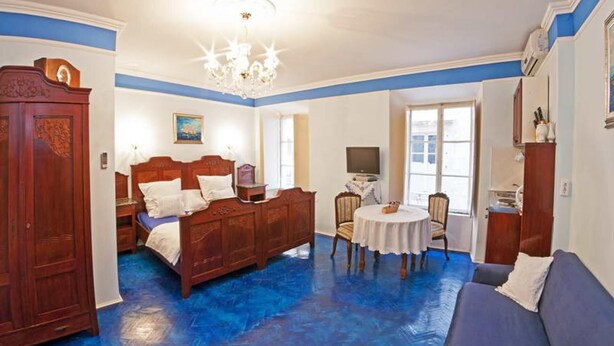 Apartment - 1 Bed - Sleeps 2 - Centre of Old Town w Wifi (Dubrovnik)