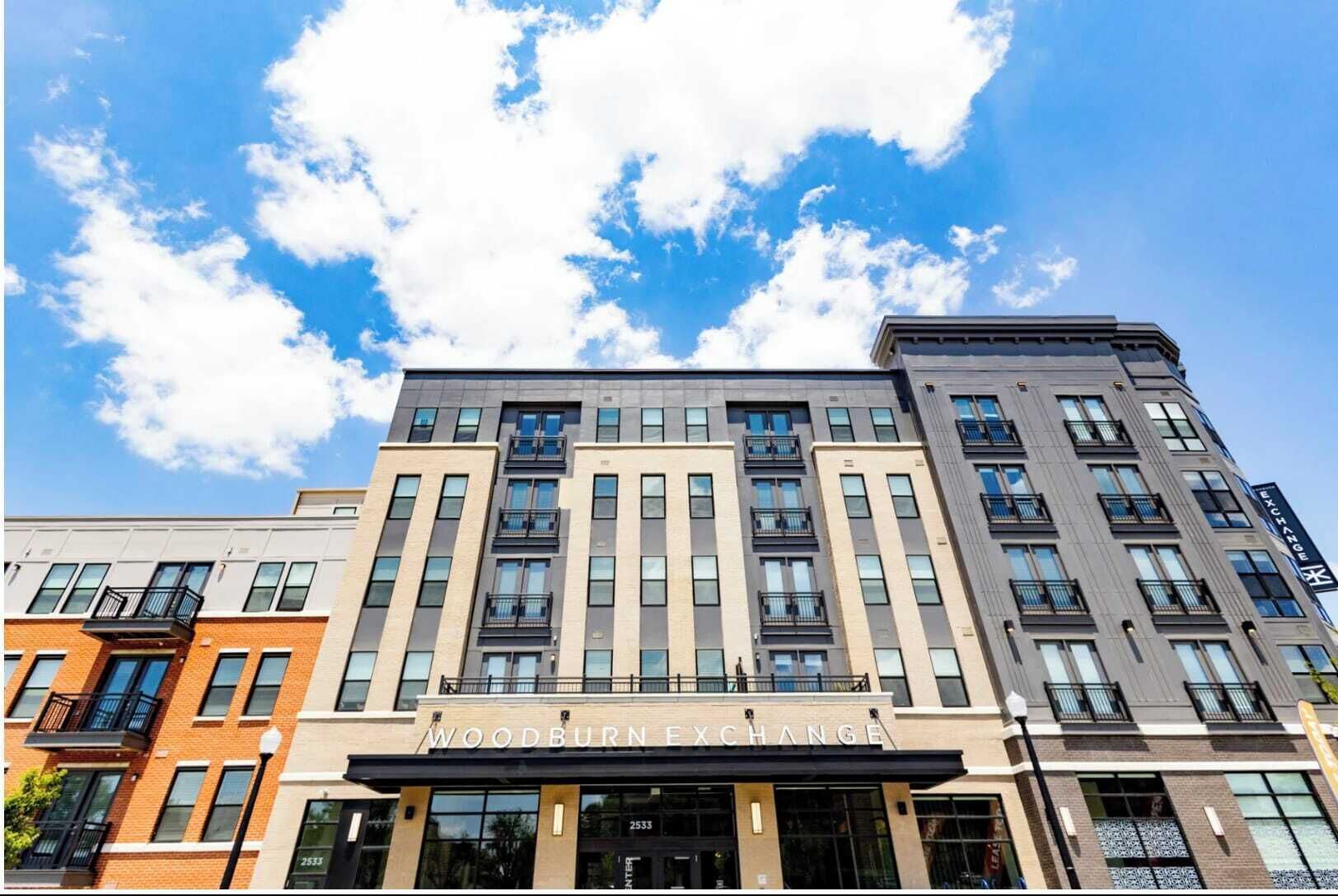 Spacious 3BR/3BA Suites Near Downtown Cincinnati
