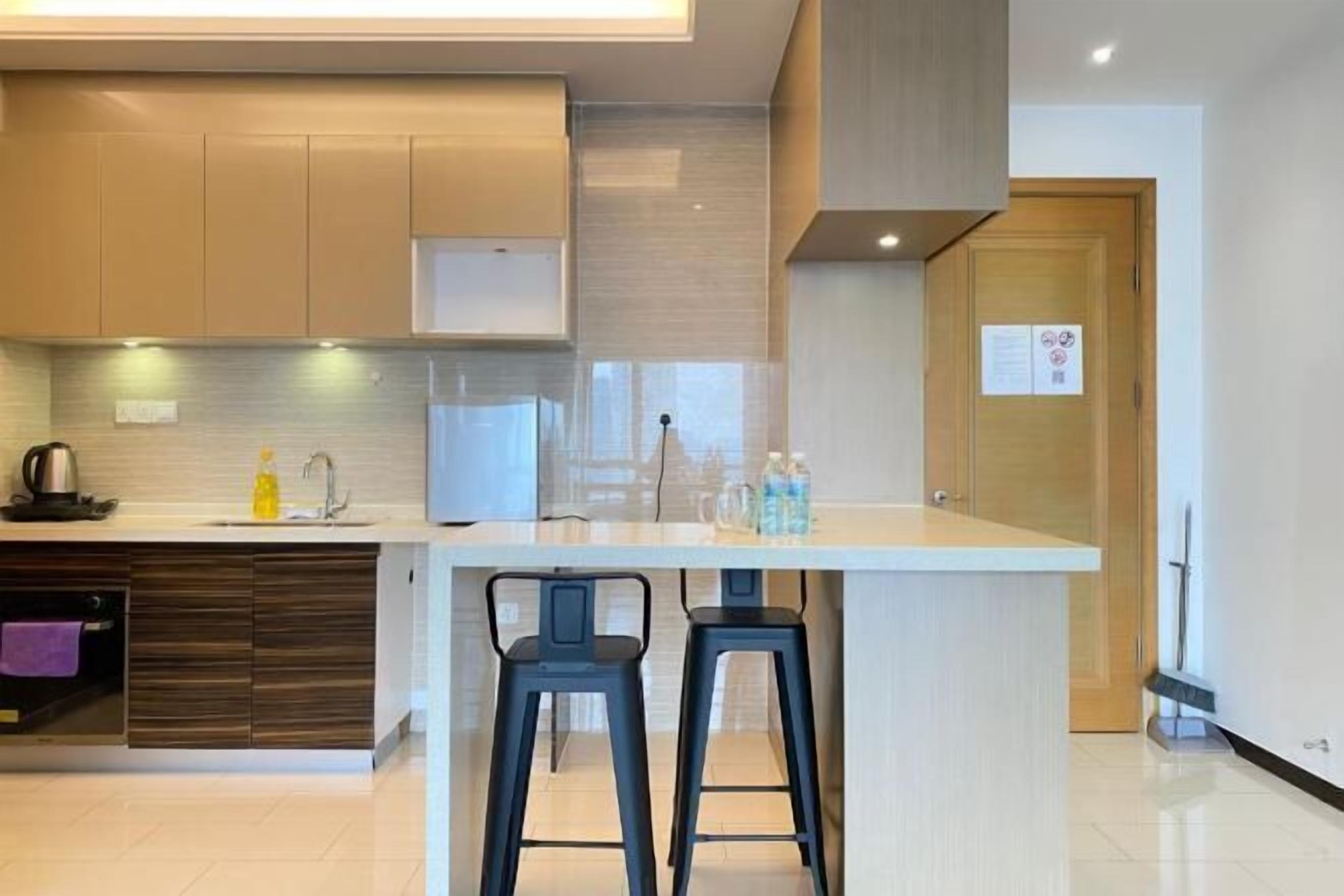 私人廚房 | 電冰箱、烤箱、鍋具/餐盤/廚房用品