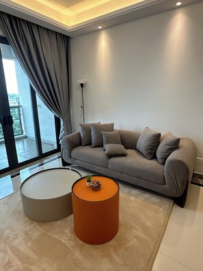 Luxury Apartment, Balcony, Garden View | Living area | 50-inch Smart TV with digital channels - R&F Seine Region (Johor Bahru)