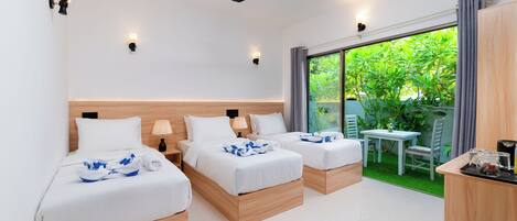 In-room safe, desk, laptop workspace, iron/ironing board