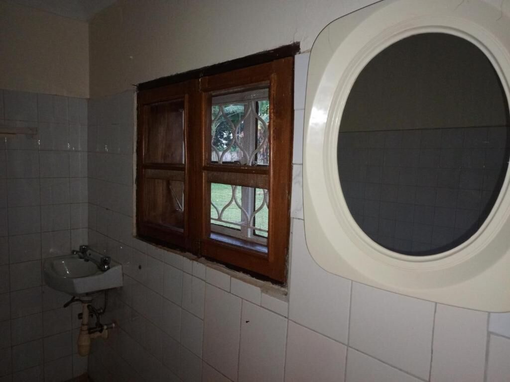 Dusche, Handtücher, Seife, Toilettenpapier