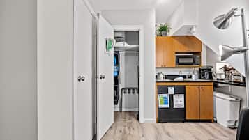 Microwave, stovetop, coffee/tea maker, toaster