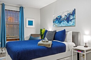 Desk, iron/ironing board, travel cot, WiFi