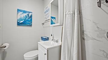 Hårtork och handdukar