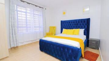1 habitación, tabla de planchar con plancha, wifi y ropa de cama