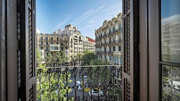 Leilighet – comfort, balkong, byutsikt | Terrasse/patio