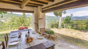 Villa - Baciola in Ortignano Raggiolo (Ortignano Raggiolo)