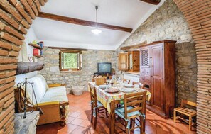 Villa - Baciola in Ortignano Raggiolo (Ortignano Raggiolo)