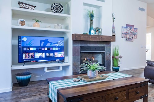 Sun-Kissed Gem, Pool Heater, Golf Green, AZ Room