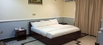 Howard Lodgings and Leisure