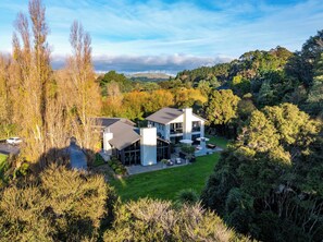 BBQ/picnic area - Kaitahi Chef's Table & Lodge (Aokautere)
